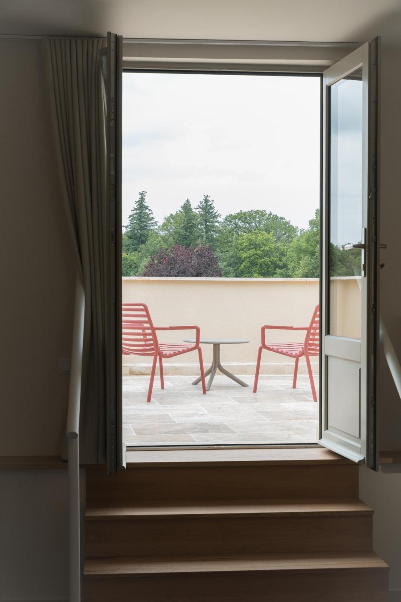 Domaine De L'Ecorcerie Hotel Fontaine-le-Comte Kültér fotó