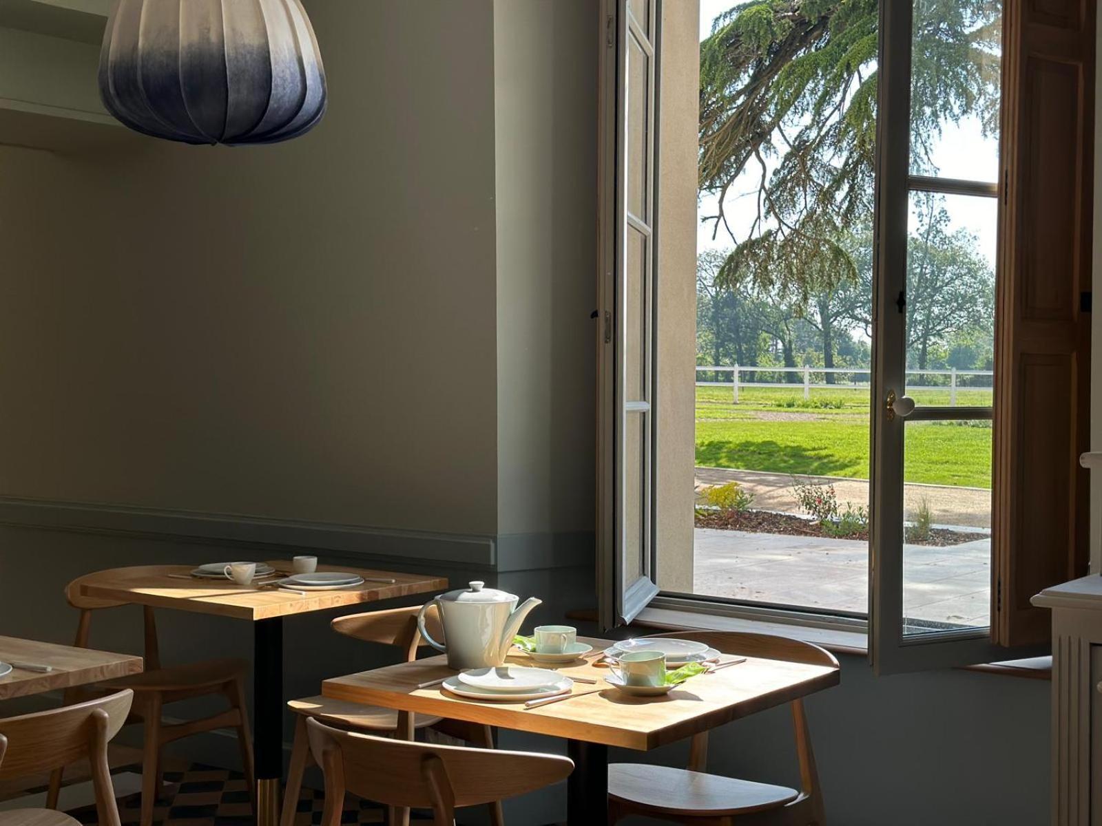 Domaine De L'Ecorcerie Hotel Fontaine-le-Comte Kültér fotó