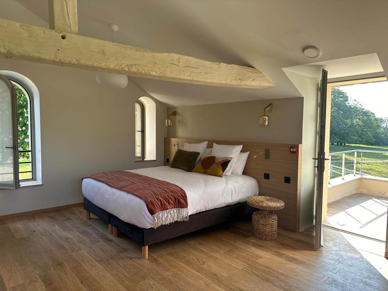Domaine De L'Ecorcerie Hotel Fontaine-le-Comte Kültér fotó